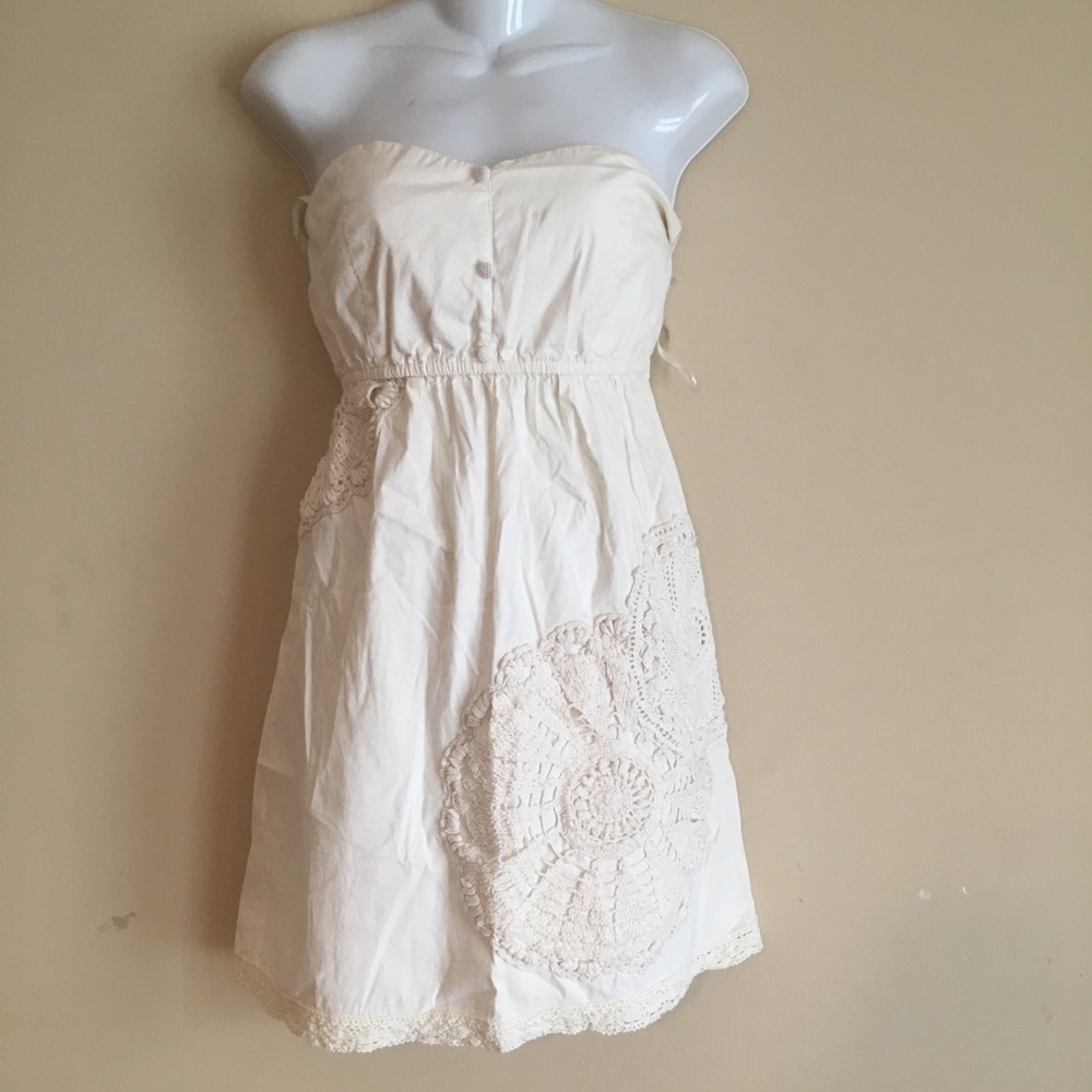 Judith March Strapless Dress Cream Crotchet. Small